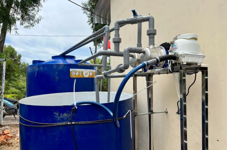 Máy lọc nước nhiễm phèn